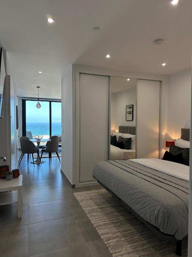 E1 Presidential Studios On High Floor With Stunning Sea Views Гибралтар Экстерьер фото